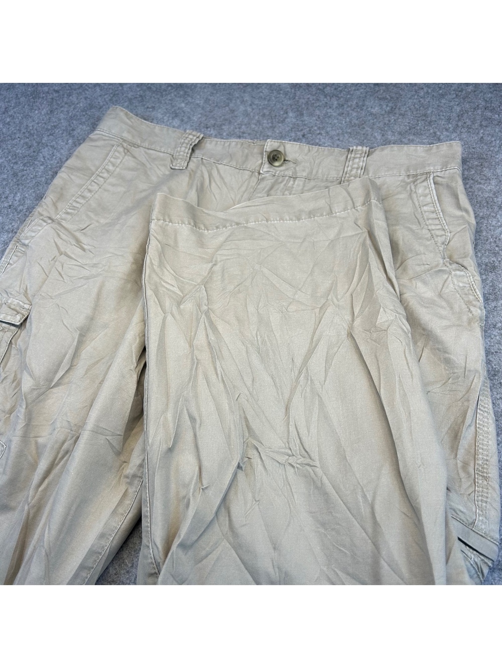 Eddie Bauer Men's Cargo Pants Size 32x32 Khaki Nylon Stretch Gorpcore Outdoor